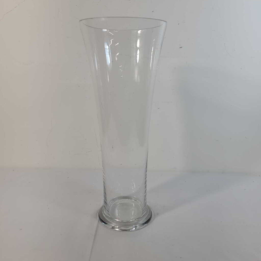 TALL GLASS VASE