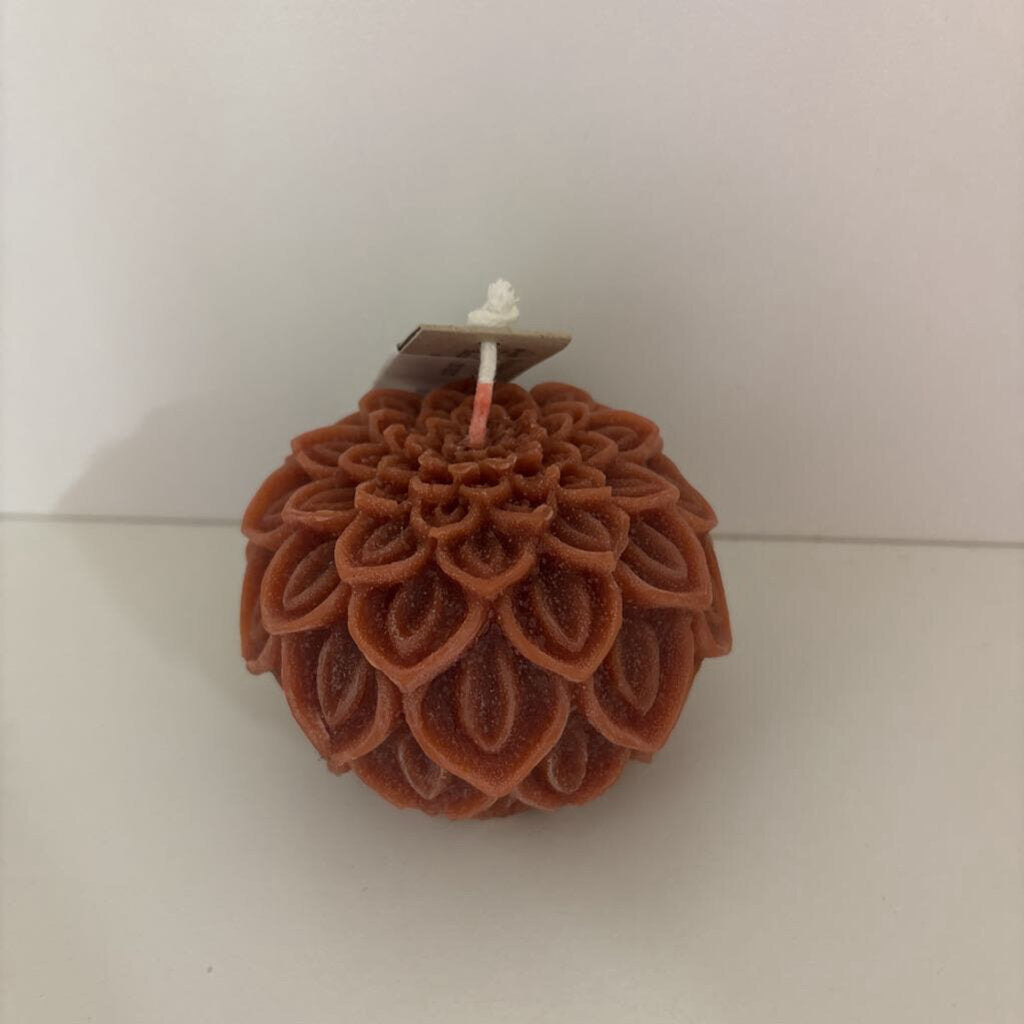 PETALS BEESWAX CANDLE