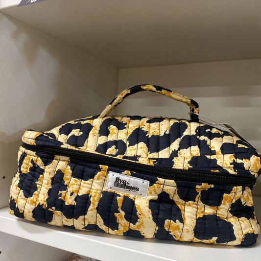 WILD VANITY BAG