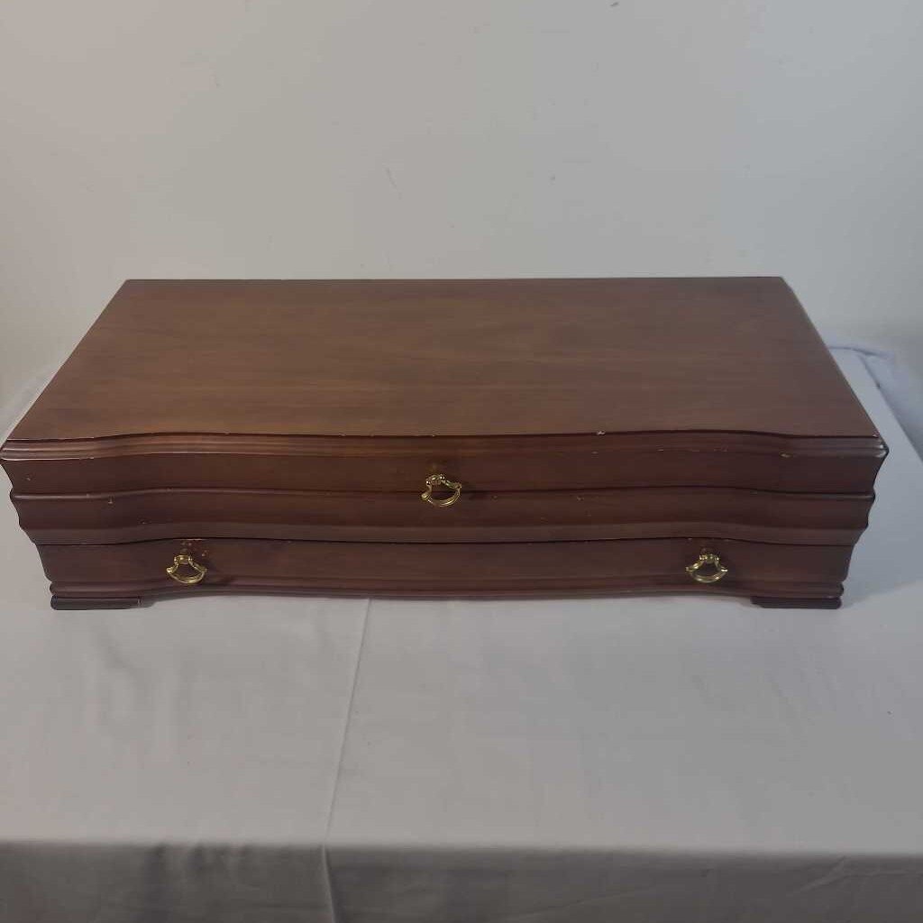 96pc SILVER CUTLERY IN CHEST