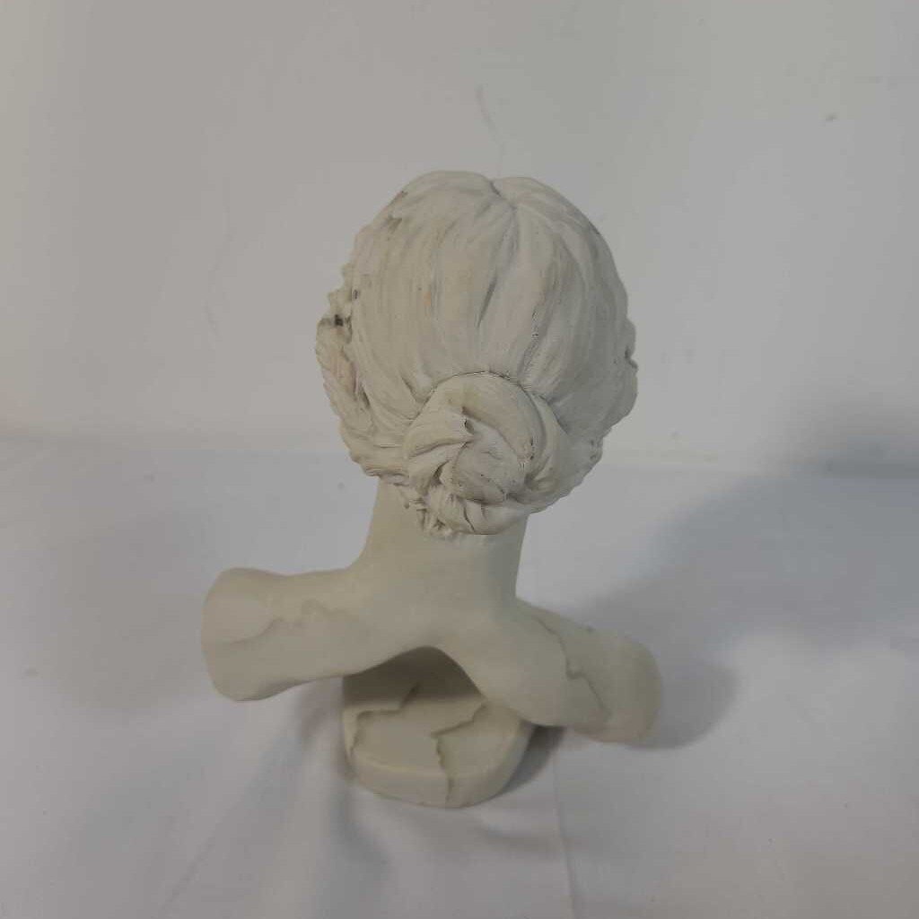 VTG RESIN VENUS BUST