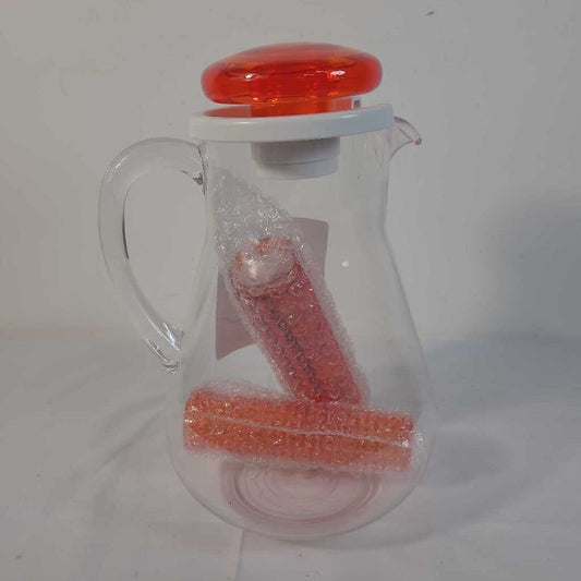 ICE CUBE PITCHER