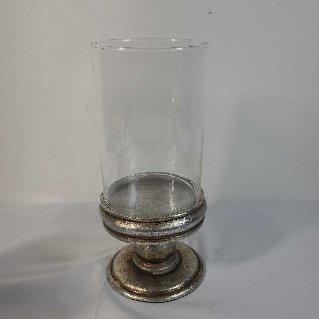 SM SILVER/GOLD CANDLE HOLDER W/GLASS HURRICANE