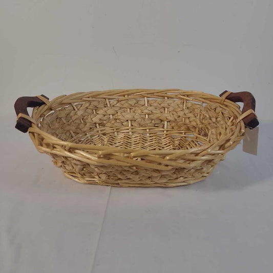 OVAL BASKET W/WOODEN HANDLES