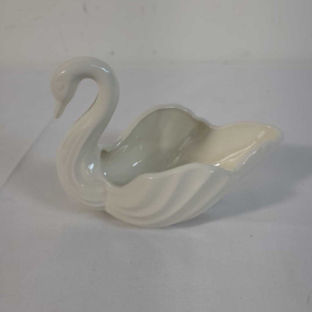 SWAN DISH