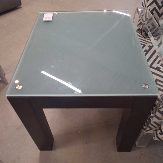 WOODEN END TABLE W/GLASS TOP