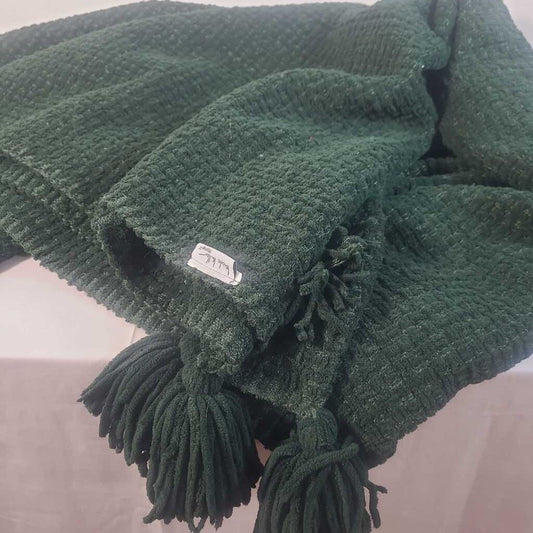 GREEN THROW