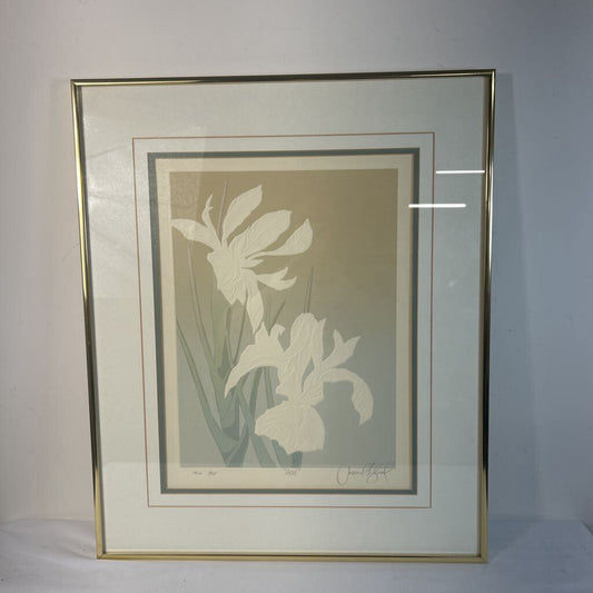 EMBOSSED SERIGRAGH IRIS