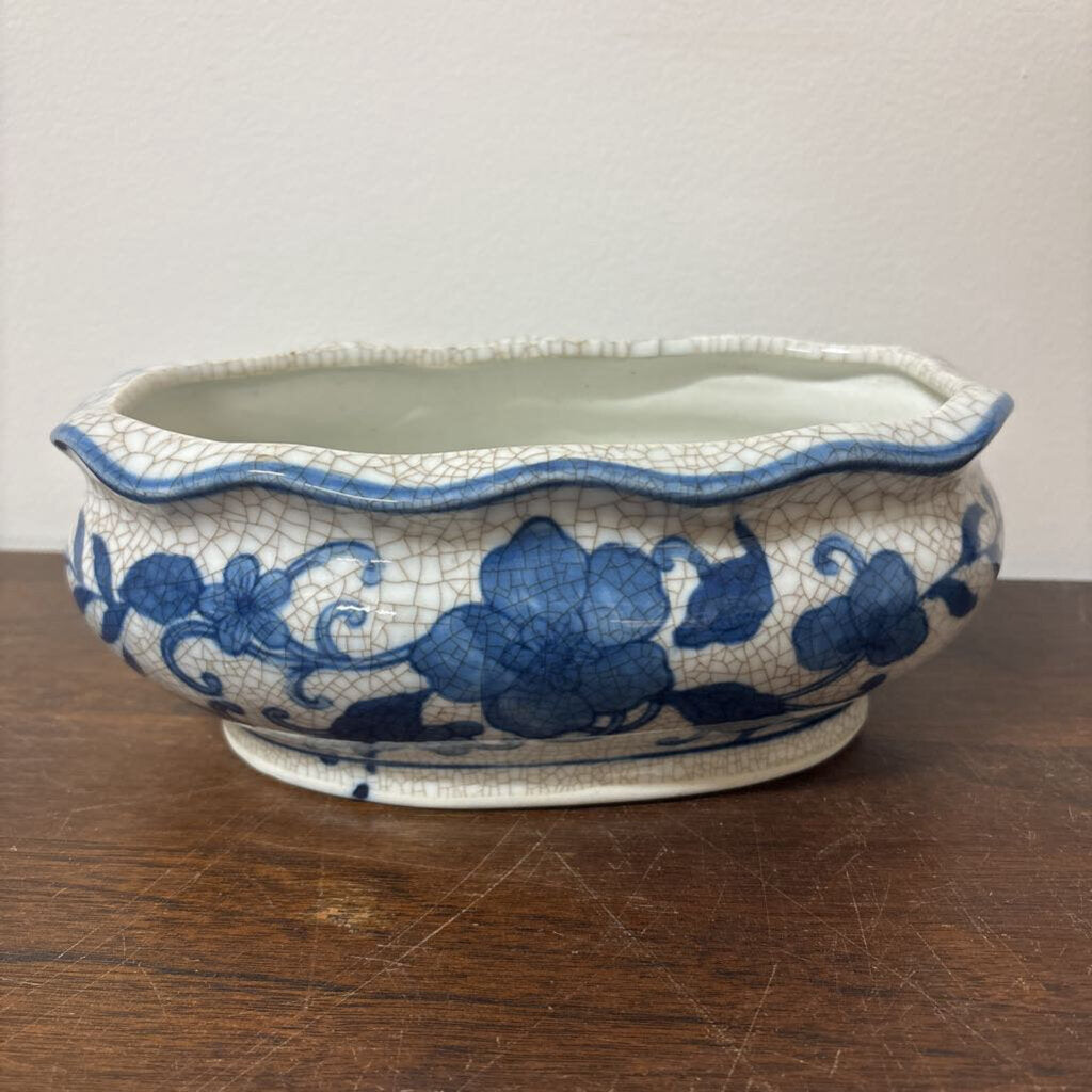 PORCELAIN CRACKLED FINISH BONSAI PLANTER OR VASE