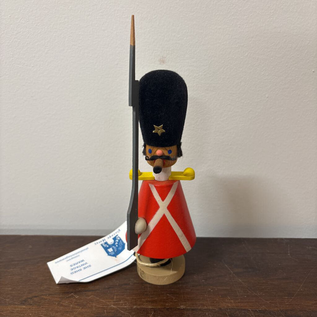 WOODEN SOLDIER COLLECTIBLE (NON-WORKING INCENSE BURNER)