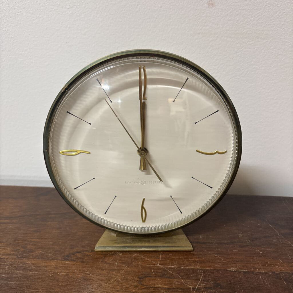 GENERAL ELECTIRC CLOCK: WORKS NO TICKING 1960'S-1970'S