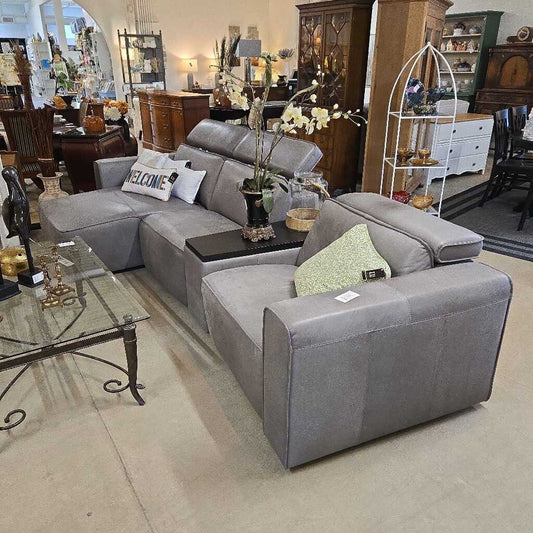 PALLISER LEATHER SECTIONAL W/ CHAISE & RECLINER