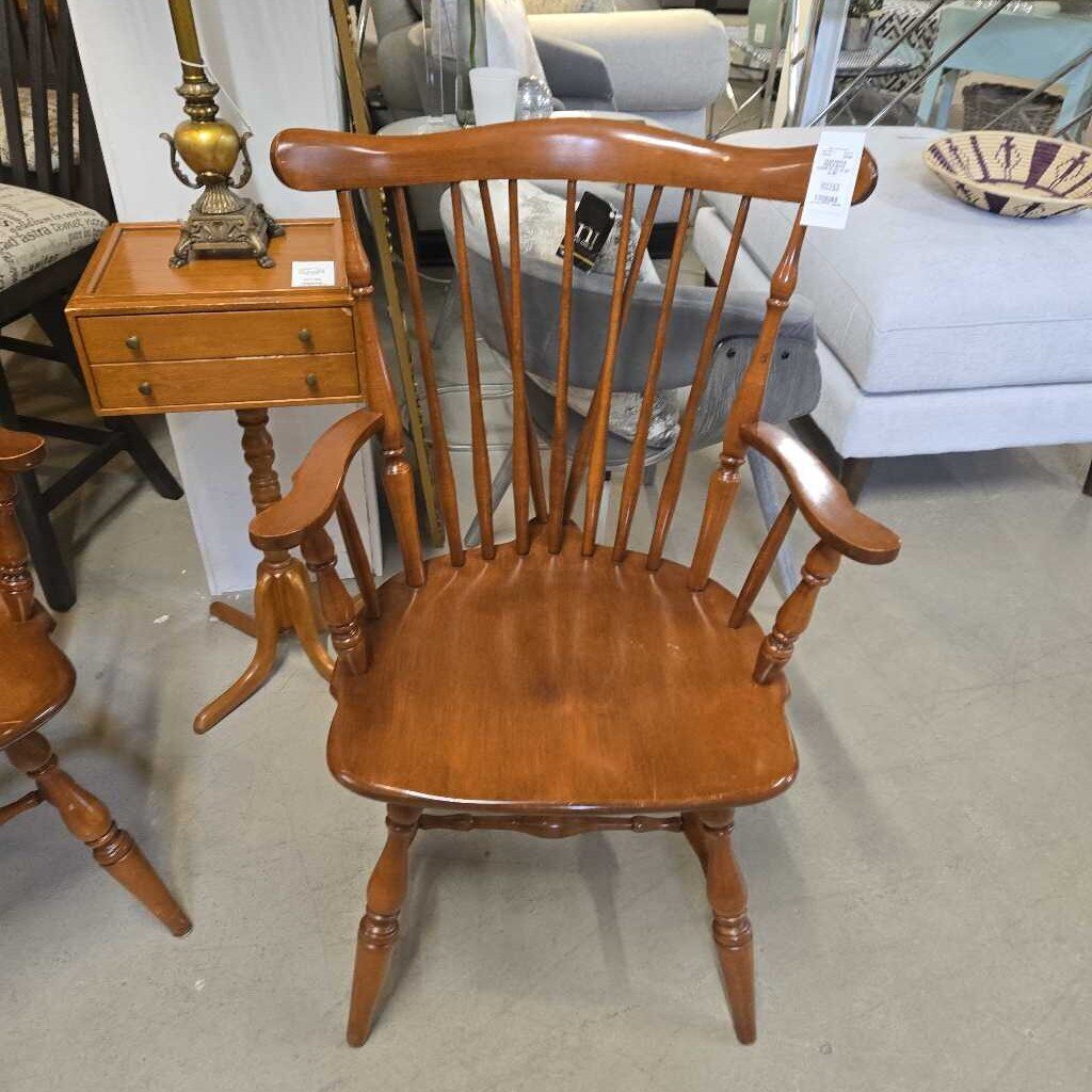 VILAS MAPLE FIDDLE BACK CHAIR