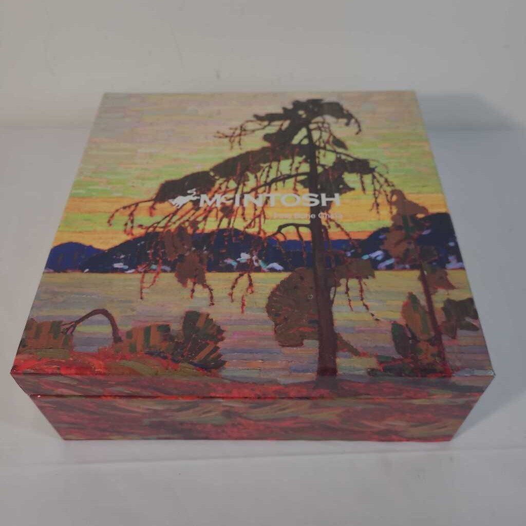 S/4 McINTOSH TOM THOMSON CHINA MUGS