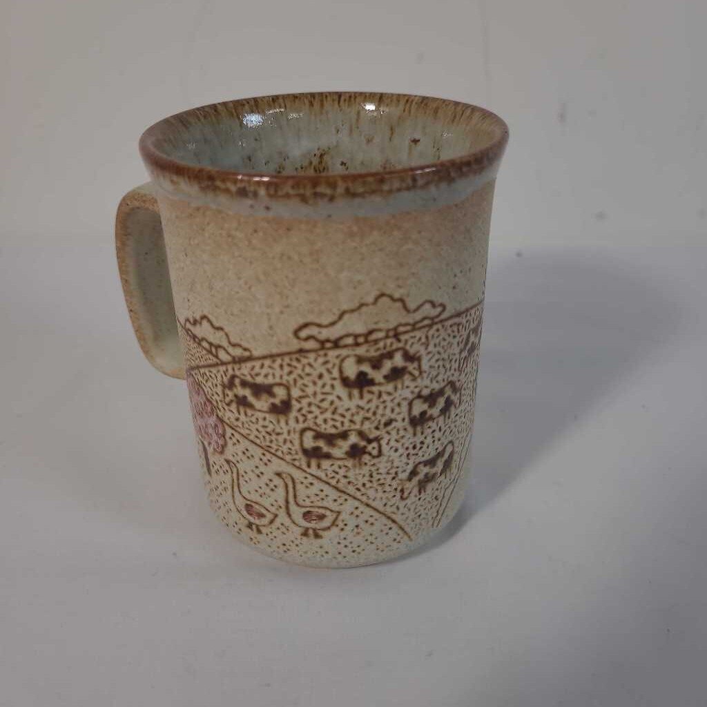 DUNCAN CERAMIC MUG~FARM SCENE