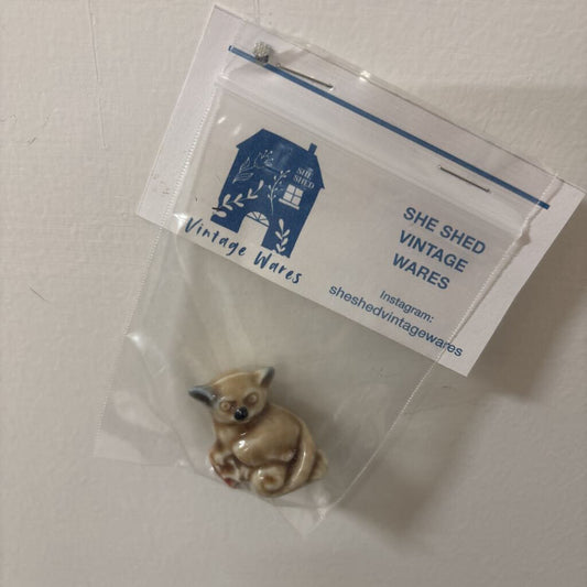 BUSH BABY RED ROSE COLLECTIBLES WADE WHIMSIES FIGURINES 1960'S-1970'S