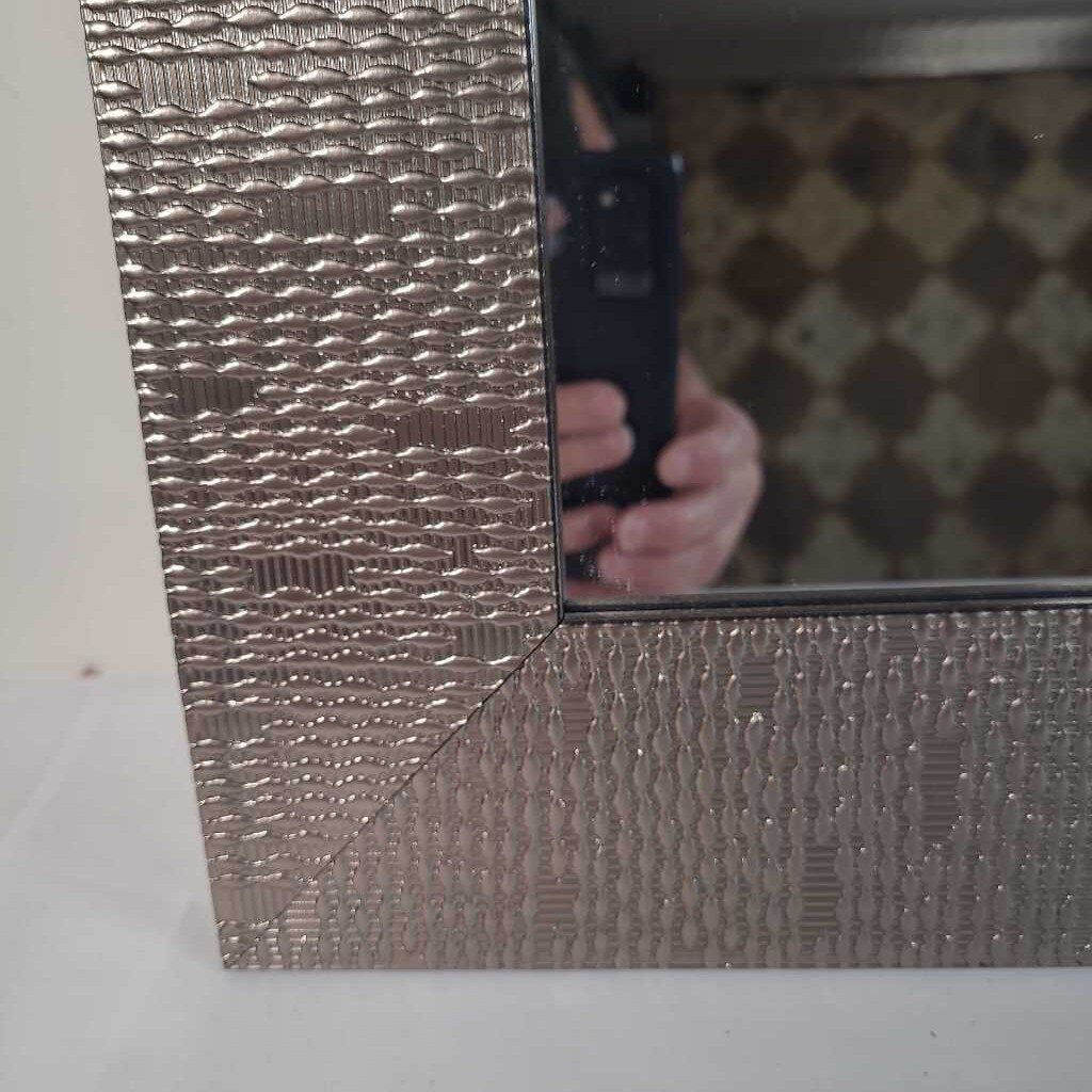 TEXTURED SIVER FRAMED MIRROR
