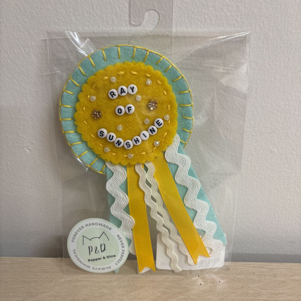 FELT PRIZE RIBBON- "RAY OF SUNSHINE"