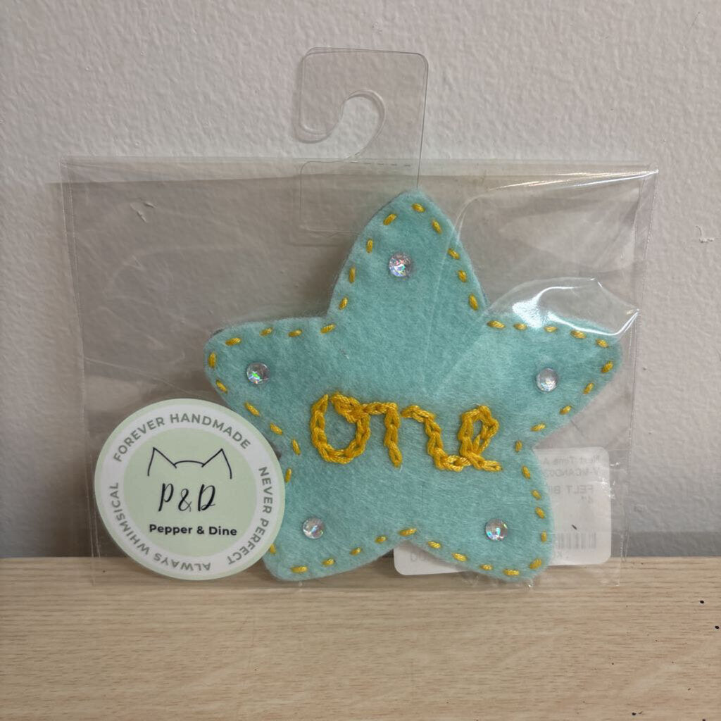 FELT BIRTHDAY BUTTON- "ONE"