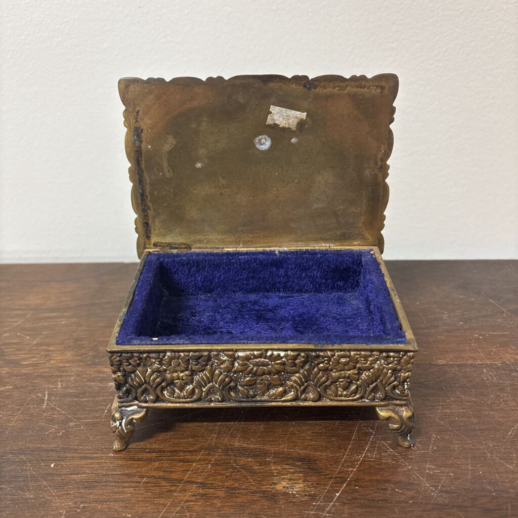 HEAVY CAST BRASS FOOTED LINED TRINKET BOX: ROCOCO OR VICTORIAN ORNATE FLORAL DESIGN