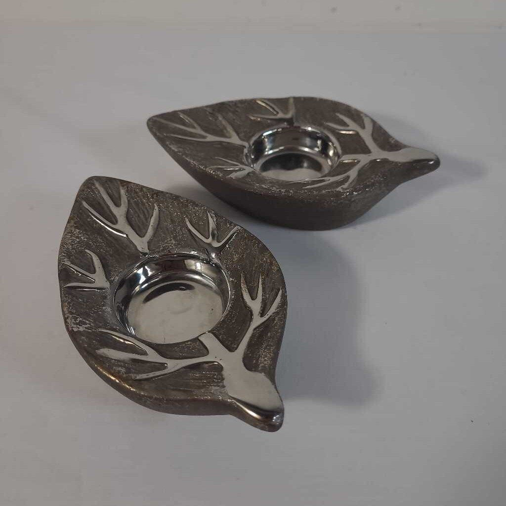 BRONZE LEAF TEALIGHT HOLDER