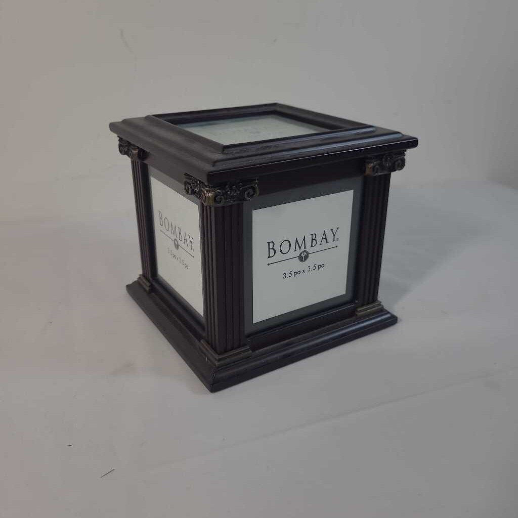 BOMBAY PHOTO BOX