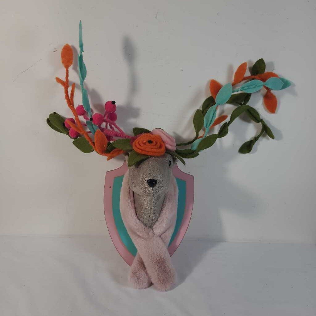FLORAL FELTED DEER HEAD