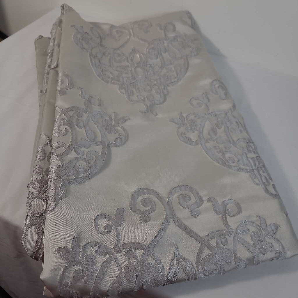PR 84" SILVER DRAPES