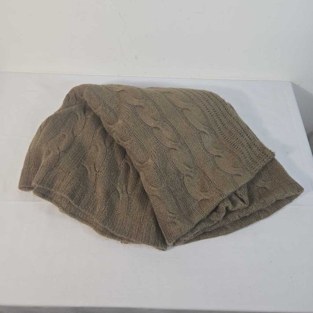 CALVIN KLEIN BROWN THROW