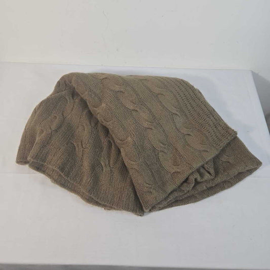 CALVIN KLEIN BROWN THROW