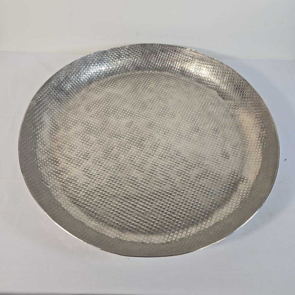 ROUND CHROME TEXTURED TRAY