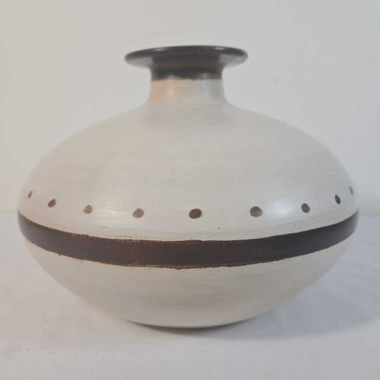 PERUVIAN HANDMADE VASE