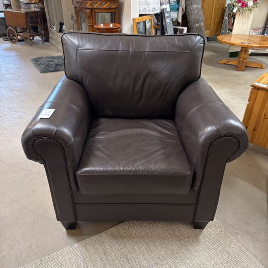 LEATHER BLEND CHAIR