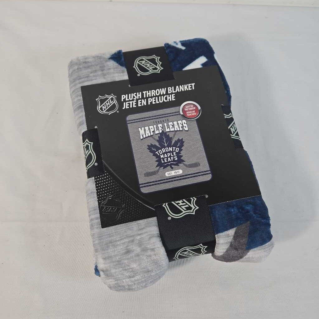 TML PLUSH THROW BLANKET