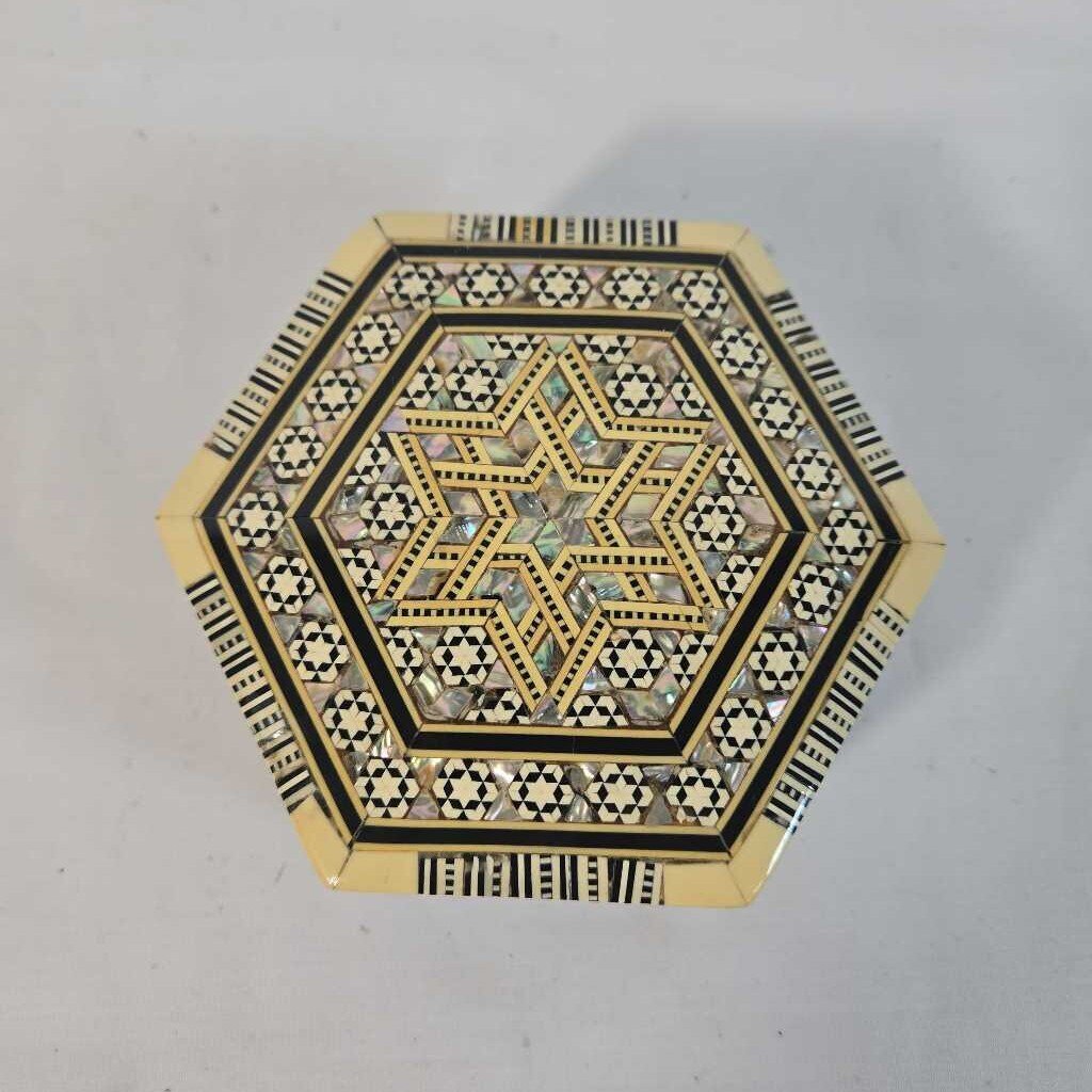 VTG MOTHER OF PEARL INLAY BOX