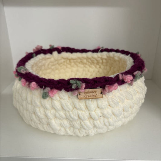 FLORAL TRIMED BASKET