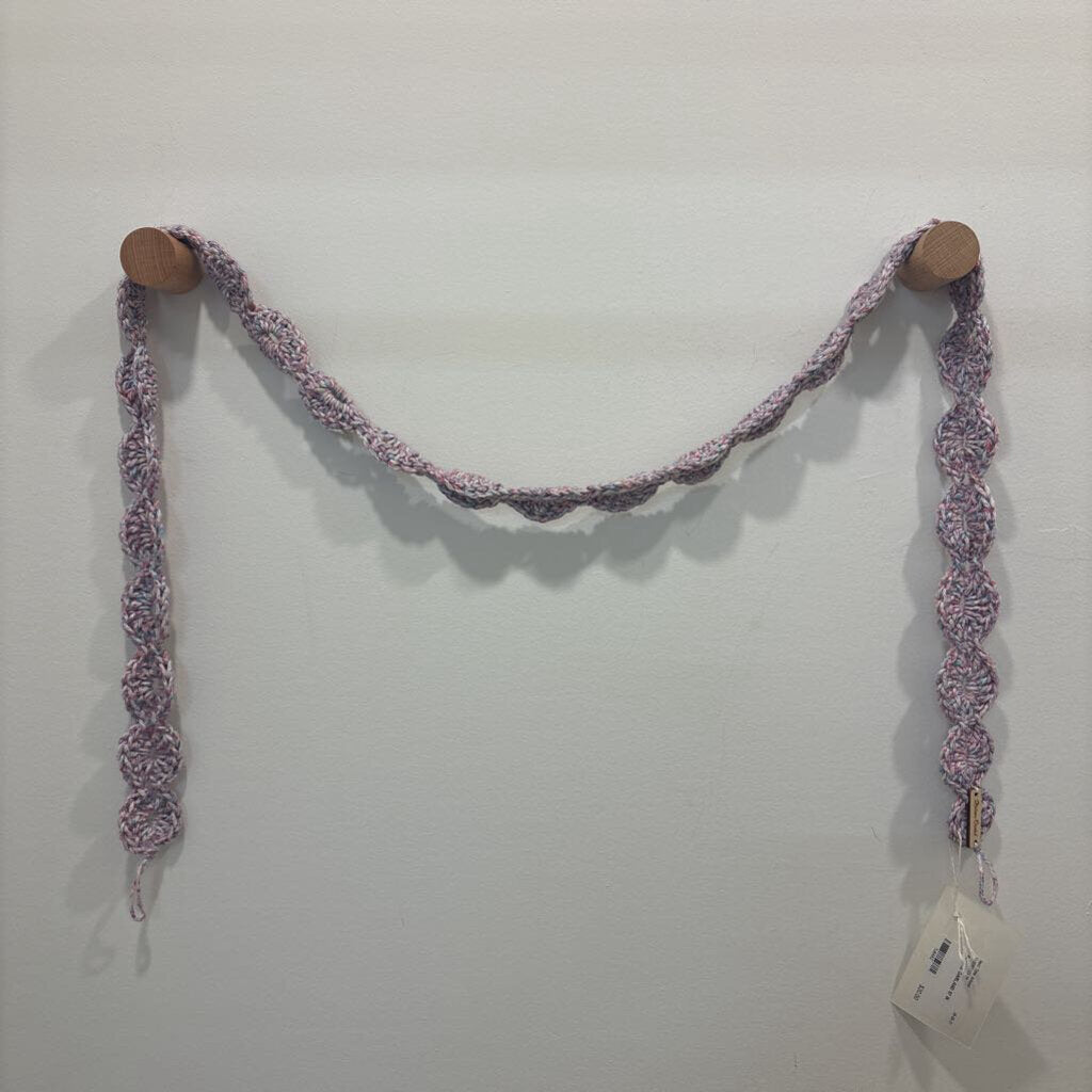 BOBBLE GARLAND