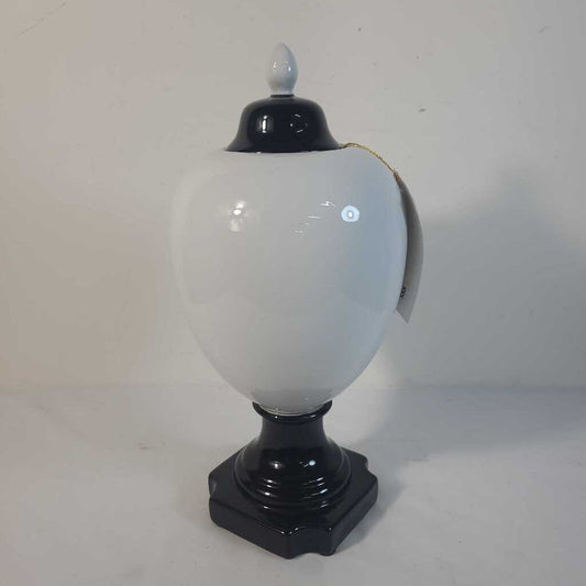 SM BLACK/ WHITE CHAMPION JAR