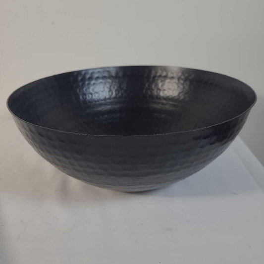 DIMPLED METAL BOWL