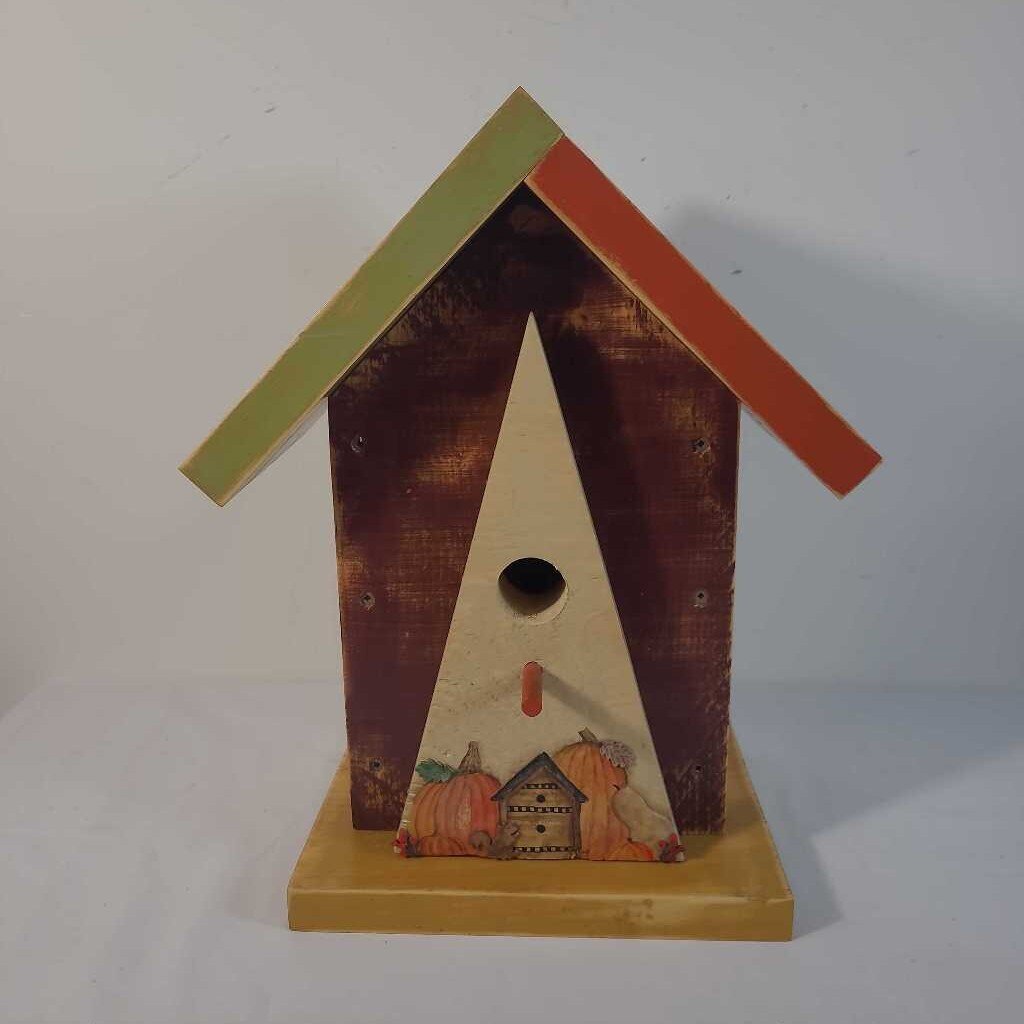 PUMPKIN BIRDHOUSE