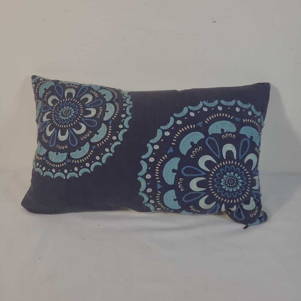 BLUE DOWNFILLED LUMBAR PILLOW