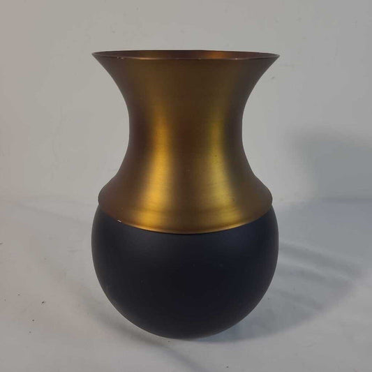 BLACK/COPPER VASE