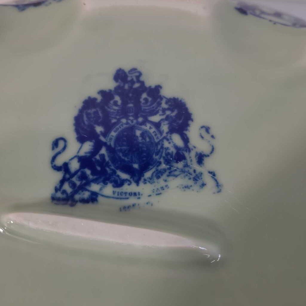 VTG VICTORIAN WARE WATER PITCHER & BASIN