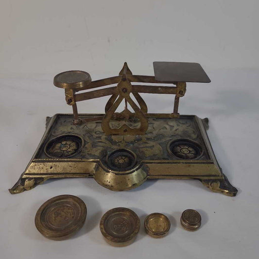 ANTIQUE BRASS SCALE W/4 WEIGHTS
