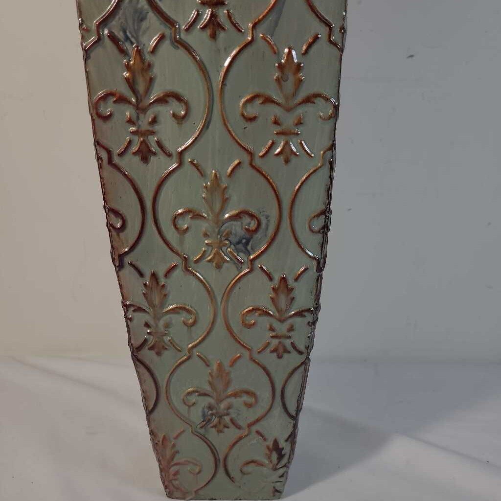 TALL GREEN/BROWN TIN VASE