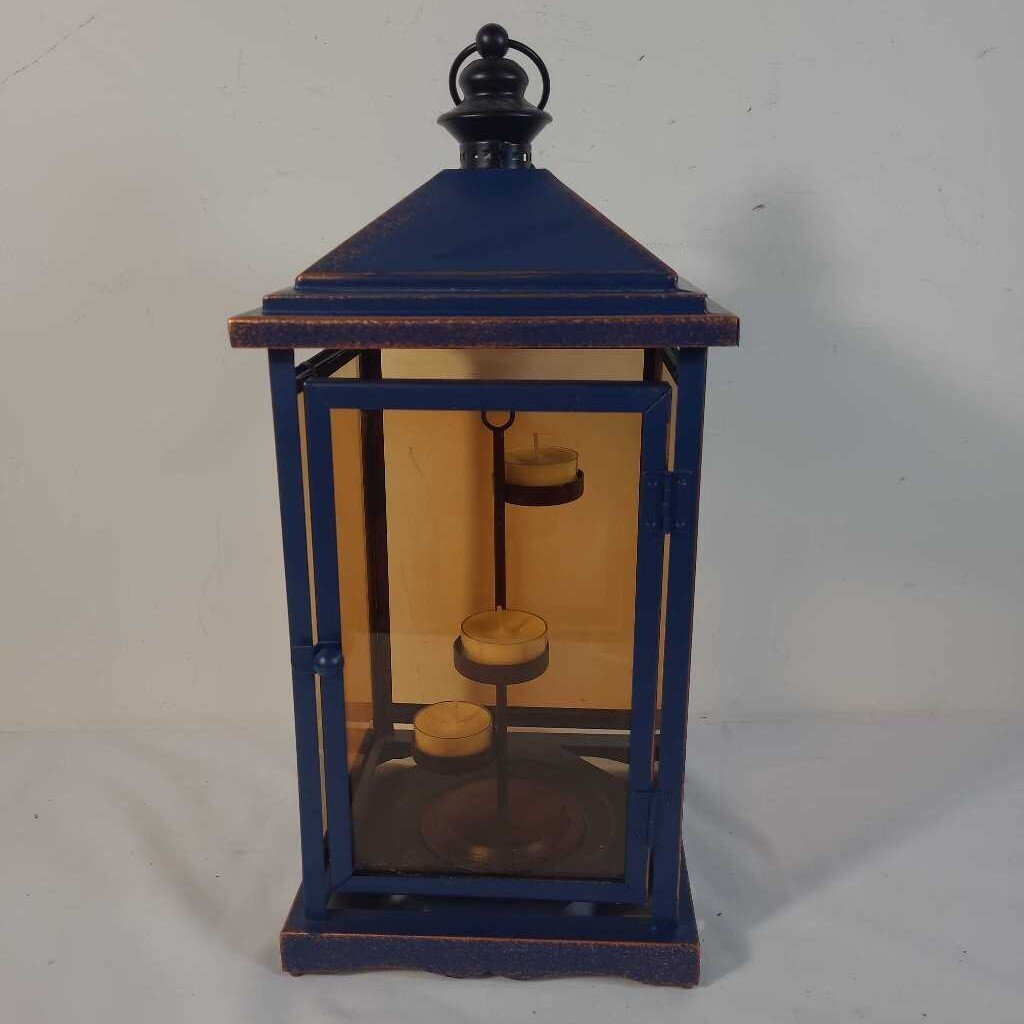 PARTYLITE RUSTIC LANTERN