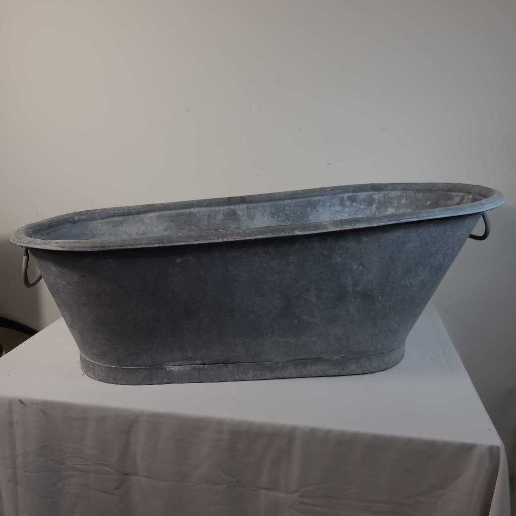 VTG GALVANISED ENCHANTING BABY BATH