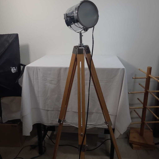 ADJ CHROME/ WOOD TRIPOD TABLE/FLOOR LAMP