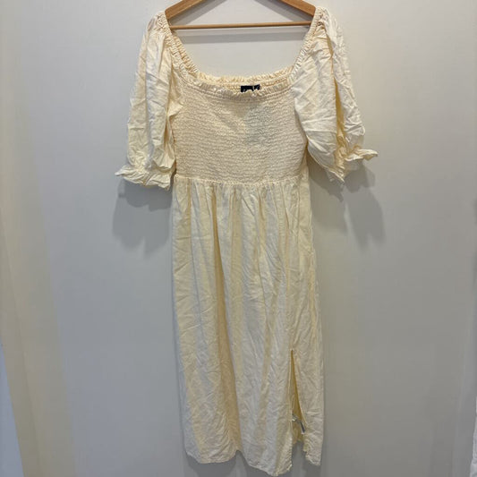 CAP CREAM LINEN MAXI DRESS