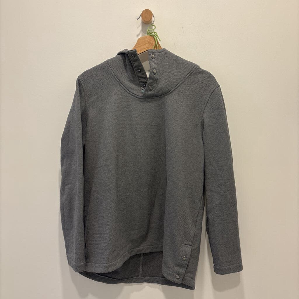 THE NORTH FACE GREY SWEATER